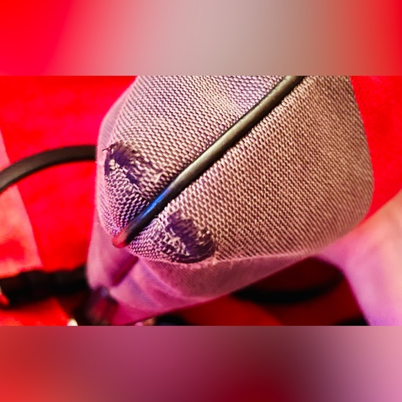 Coach New York with Carriage Crossbody Bag Slight Rubbing on Corners - Picture 5 of 8